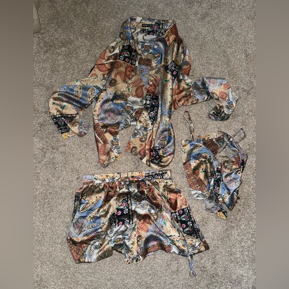 Three piece set - Picture 4 of 4